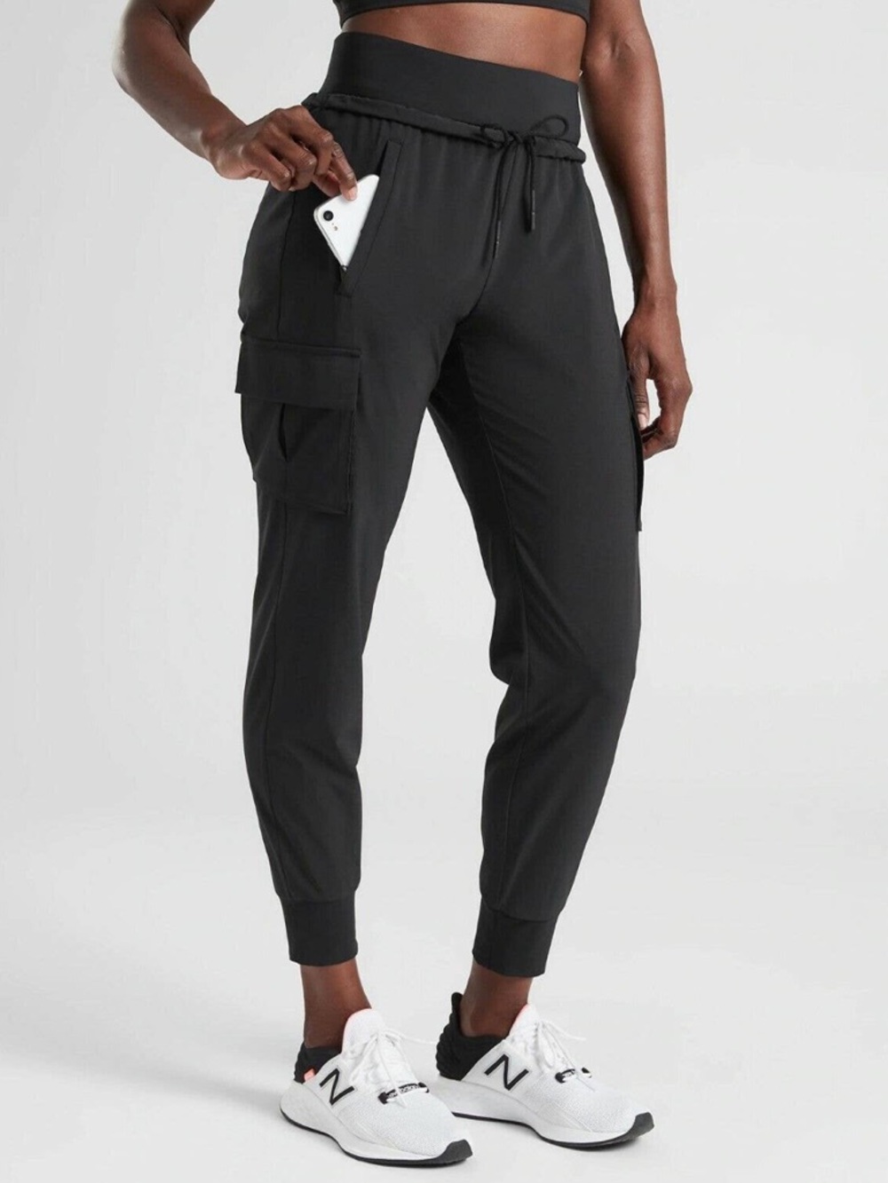 Athleta Sutton Jogger Mid-Rise Drawstring Zip Pocket Cargo Pants Black 10 Tall